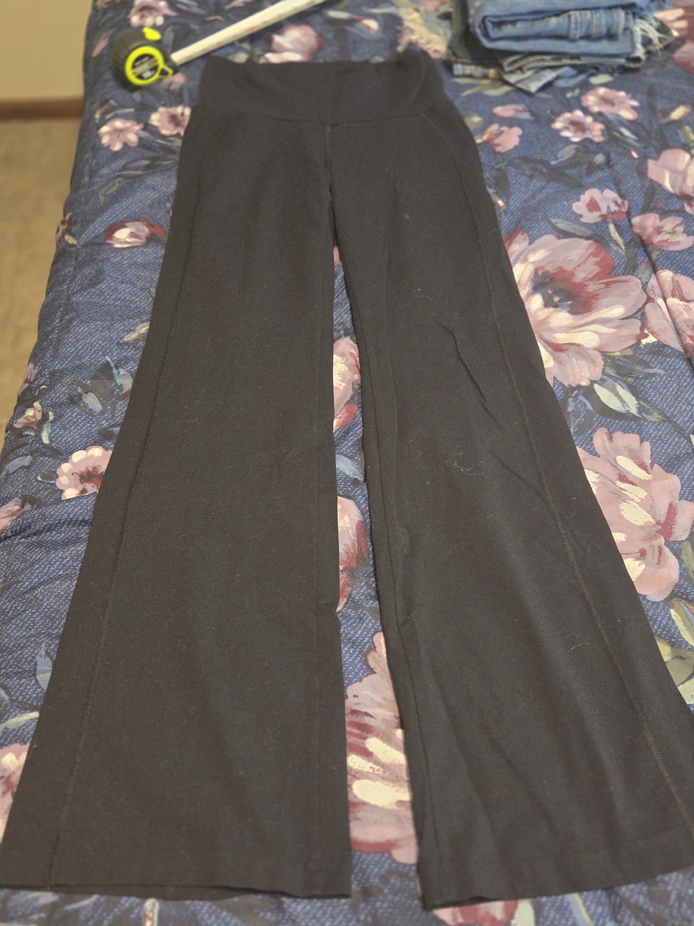 High-Rise Black Wide-Leg Pants — Sleek Everyday Style